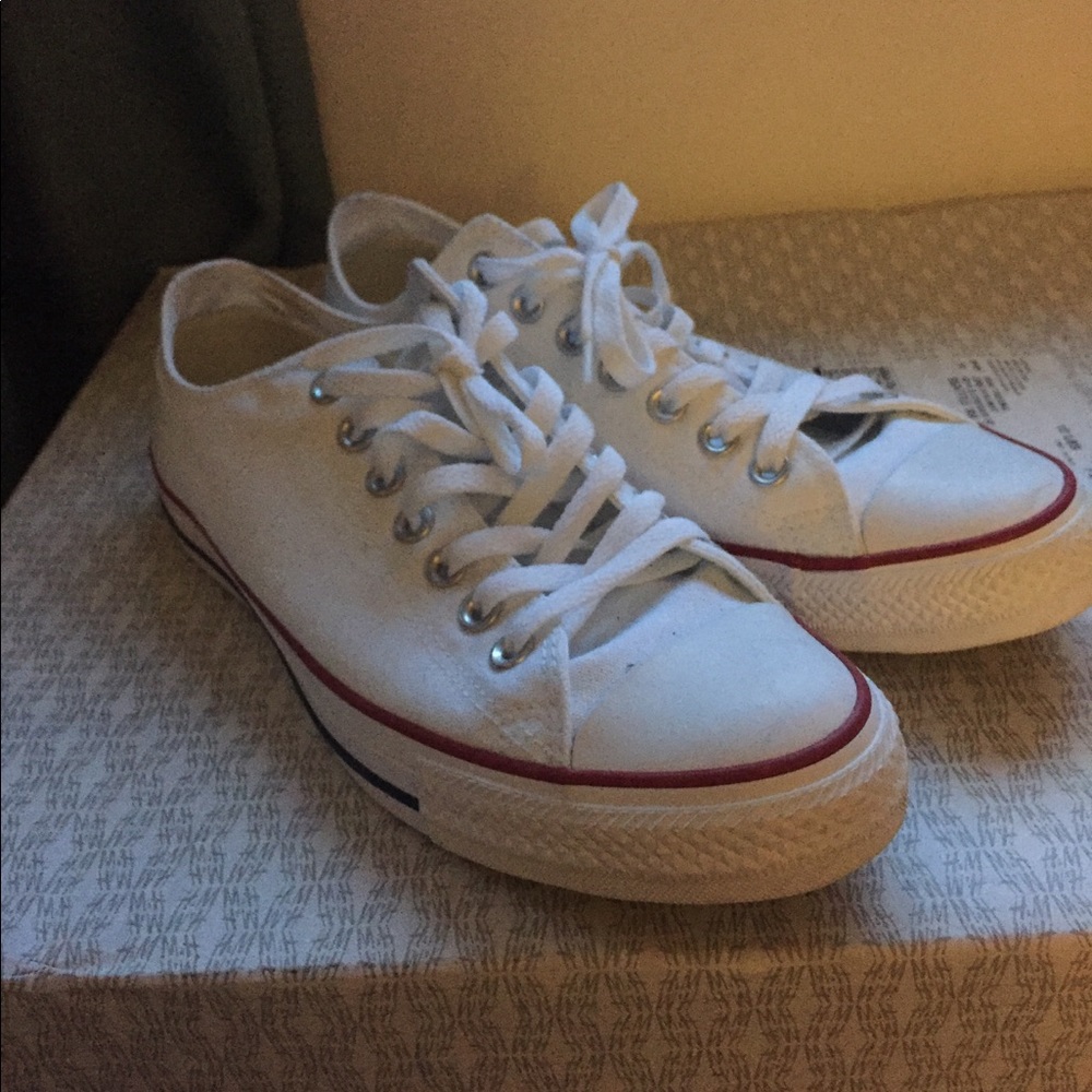 White Converse Chuck Taylor